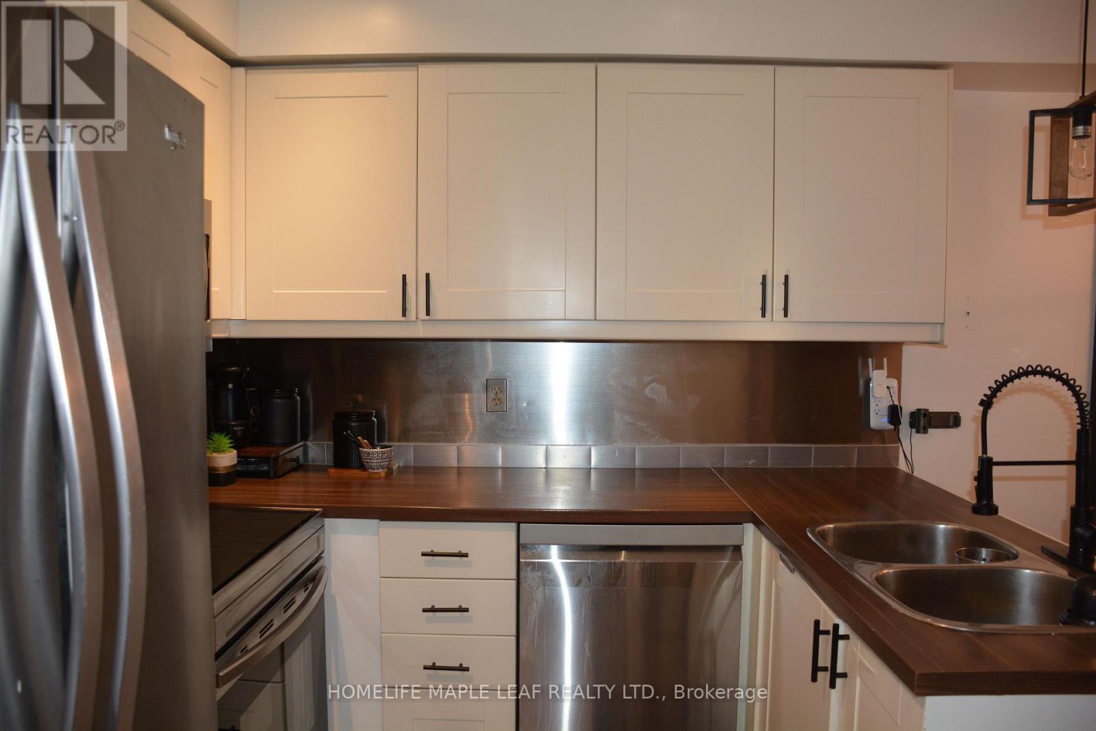 29 STONEBRIAR DRIVE - 12