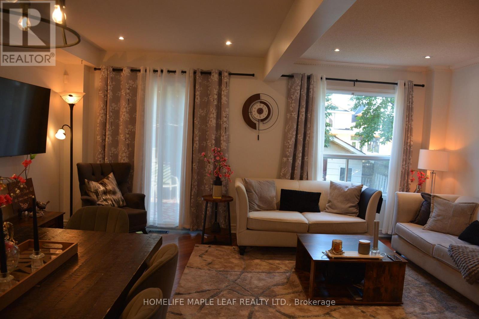 29 STONEBRIAR DRIVE - 7