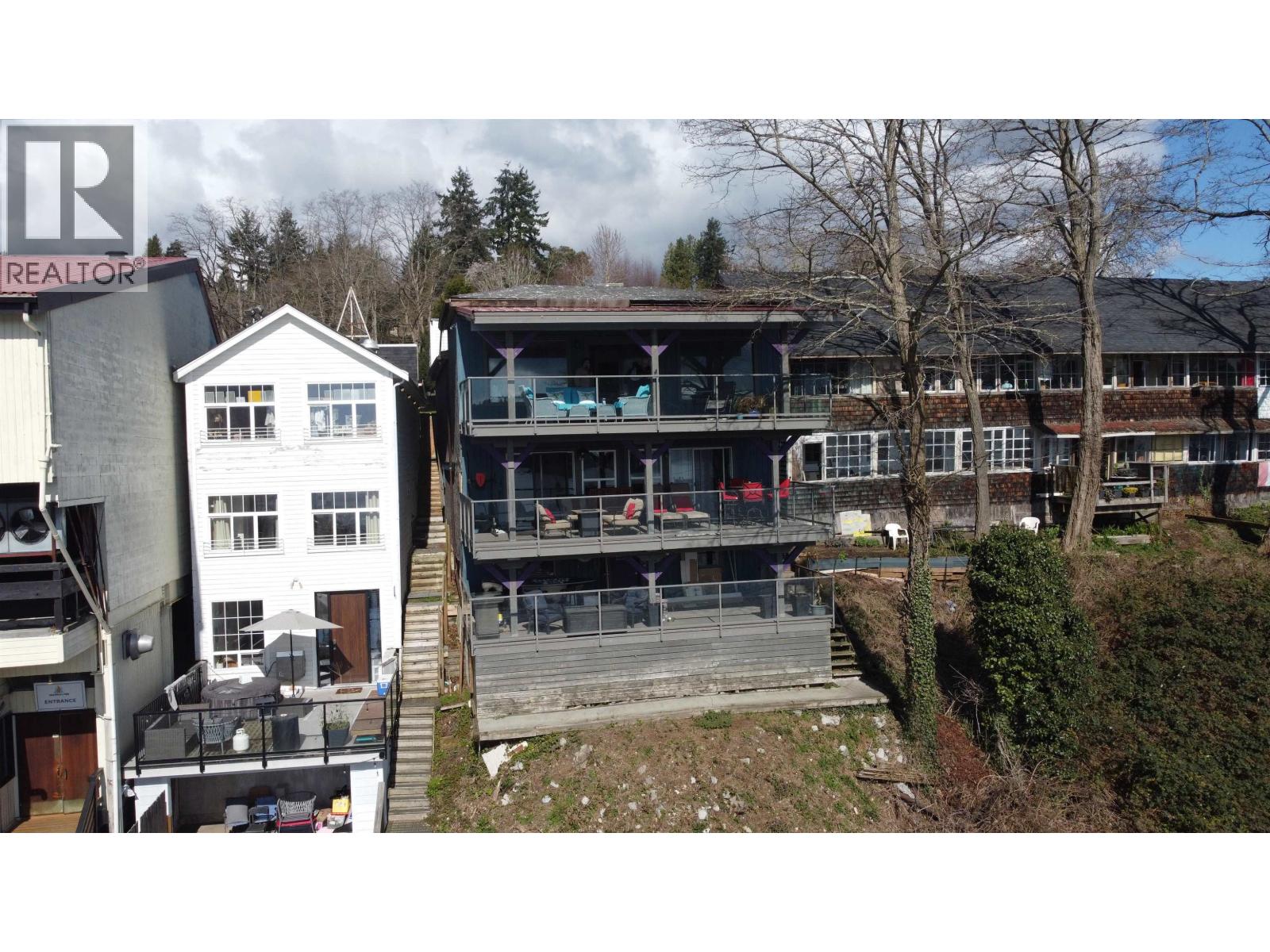418 MARINE DRIVE, Gibsons
