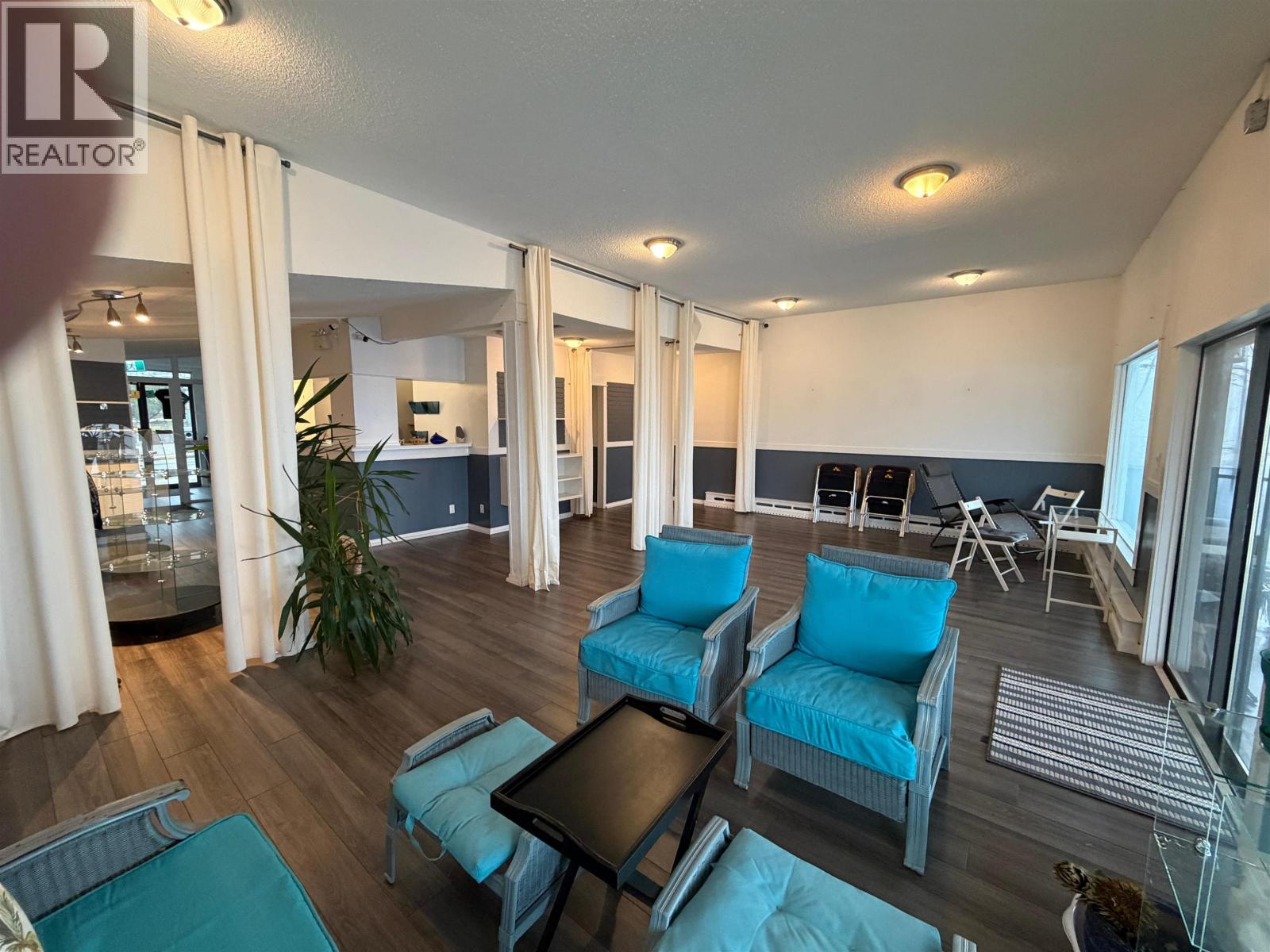 418 MARINE DRIVE, Gibsons