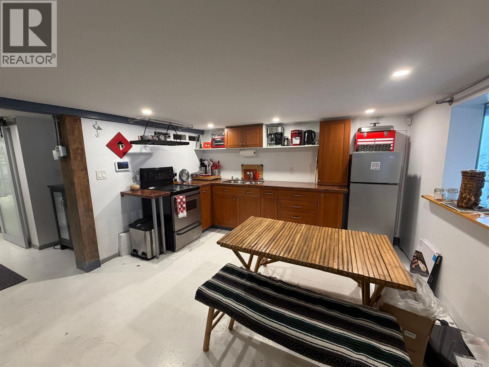 418 MARINE DRIVE, Gibsons