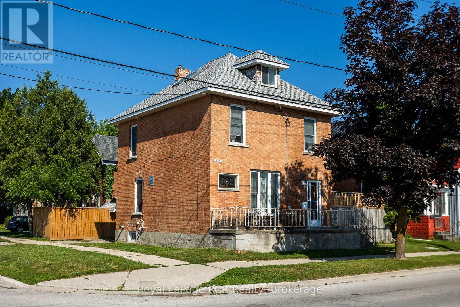 1218 1ST AVENUE W - 1