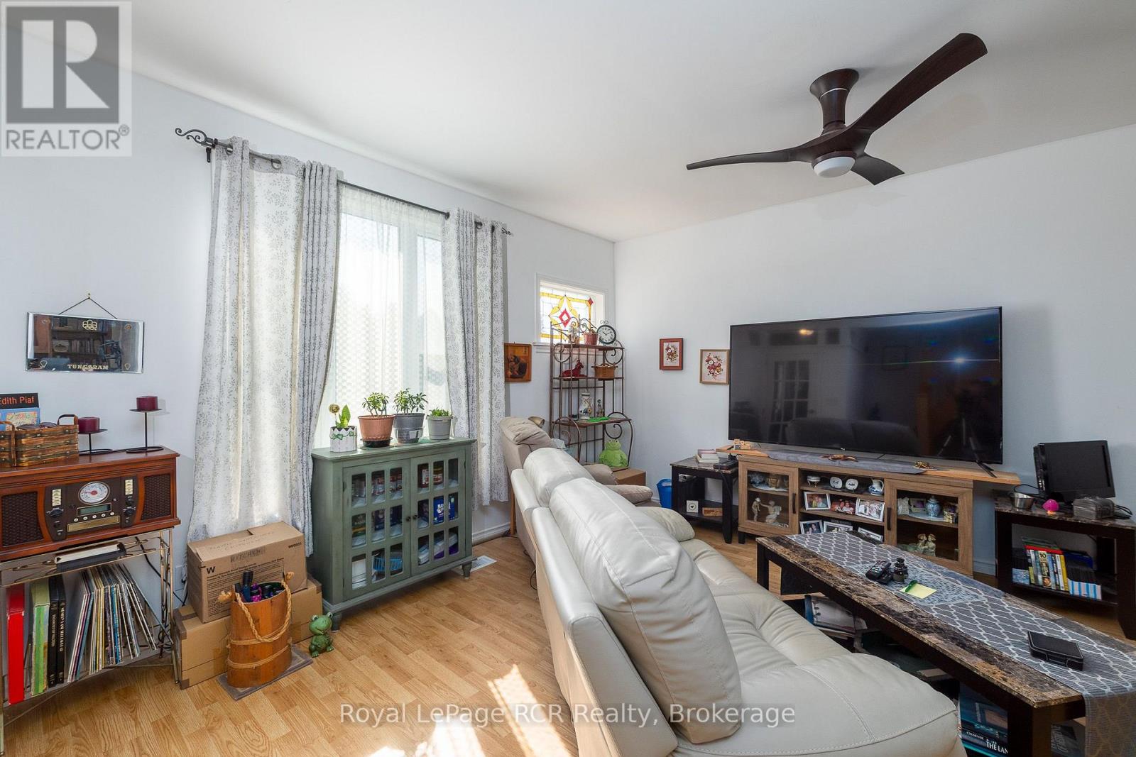 1218 1ST AVENUE W - 11