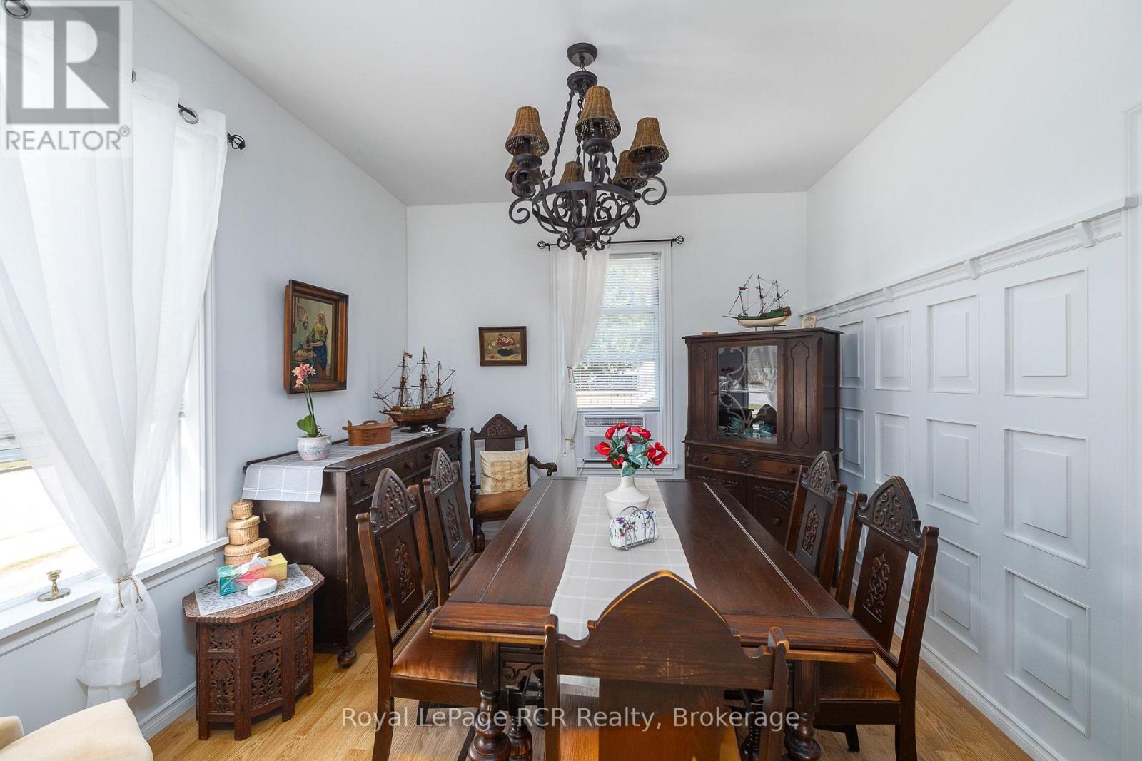 1218 1ST AVENUE W - 14