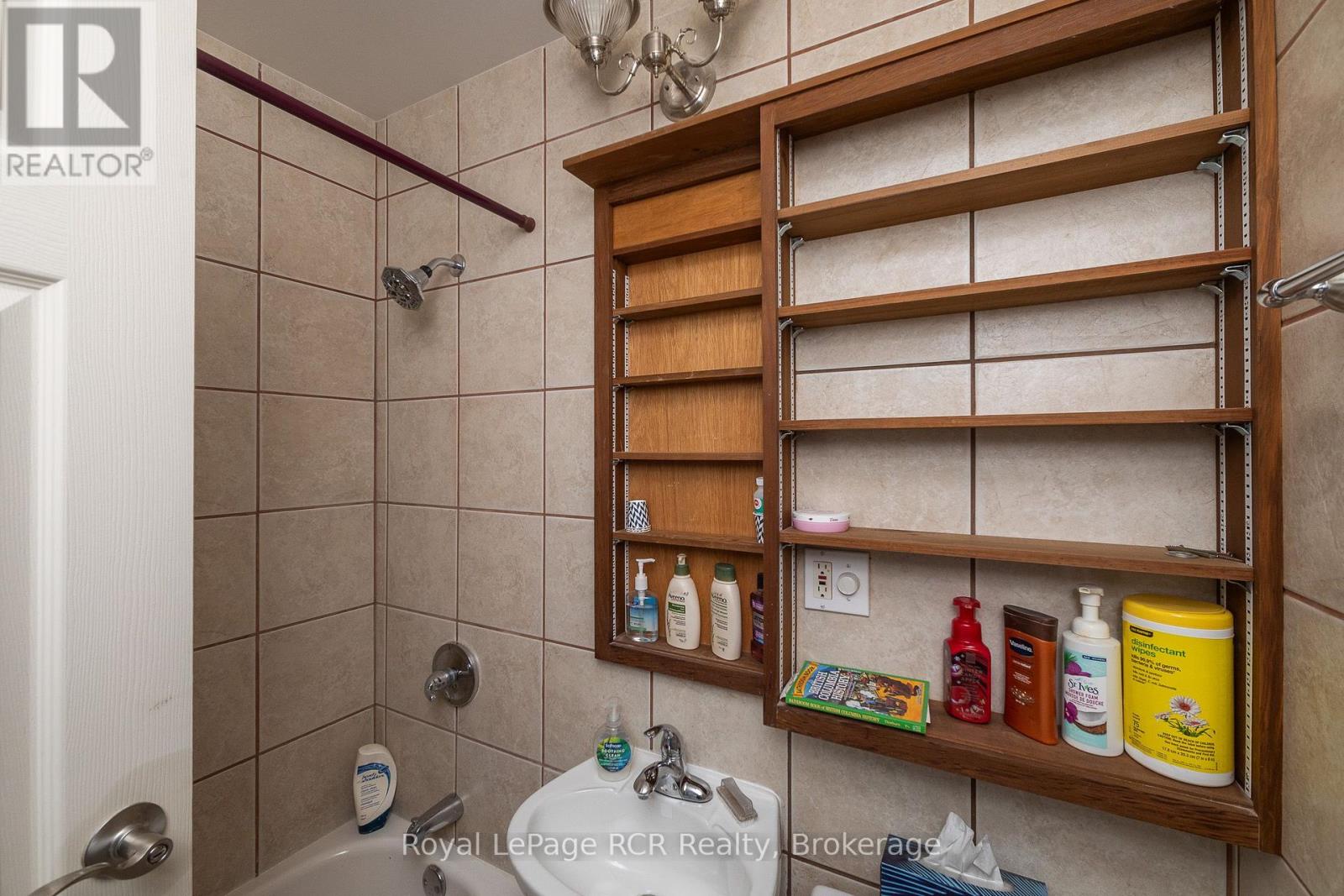 1218 1ST AVENUE W - 24