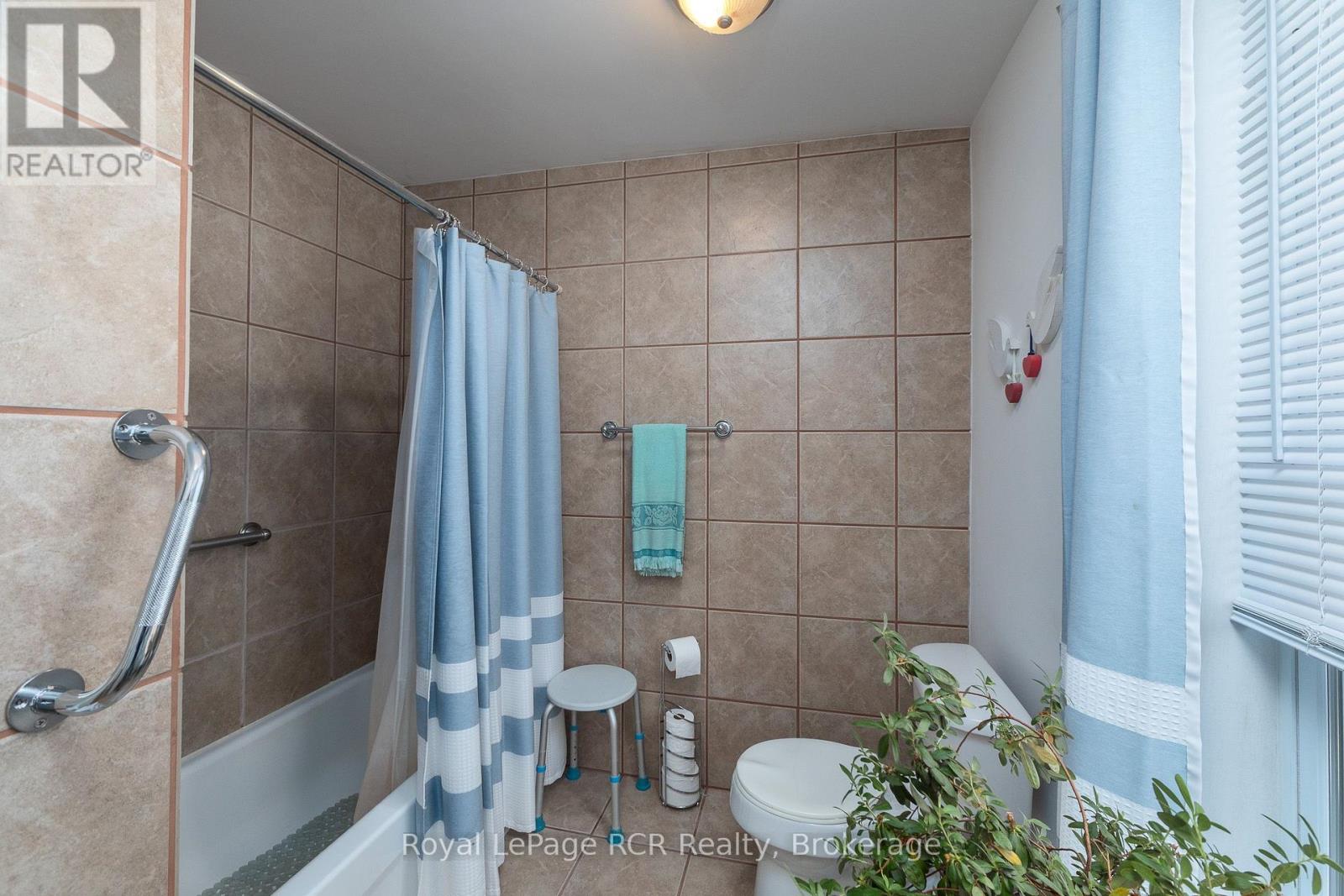 1218 1ST AVENUE W - 30
