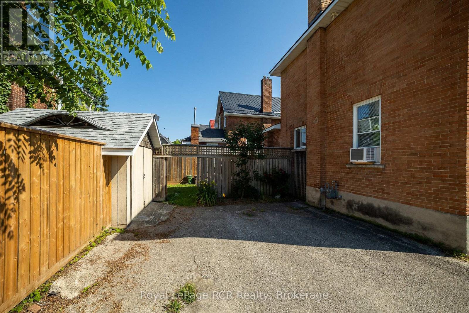 1218 1ST AVENUE W - 40