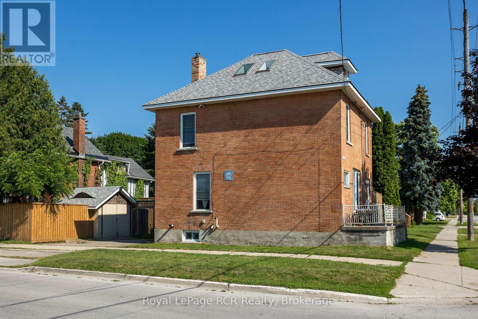 1218 1ST AVENUE W - 5