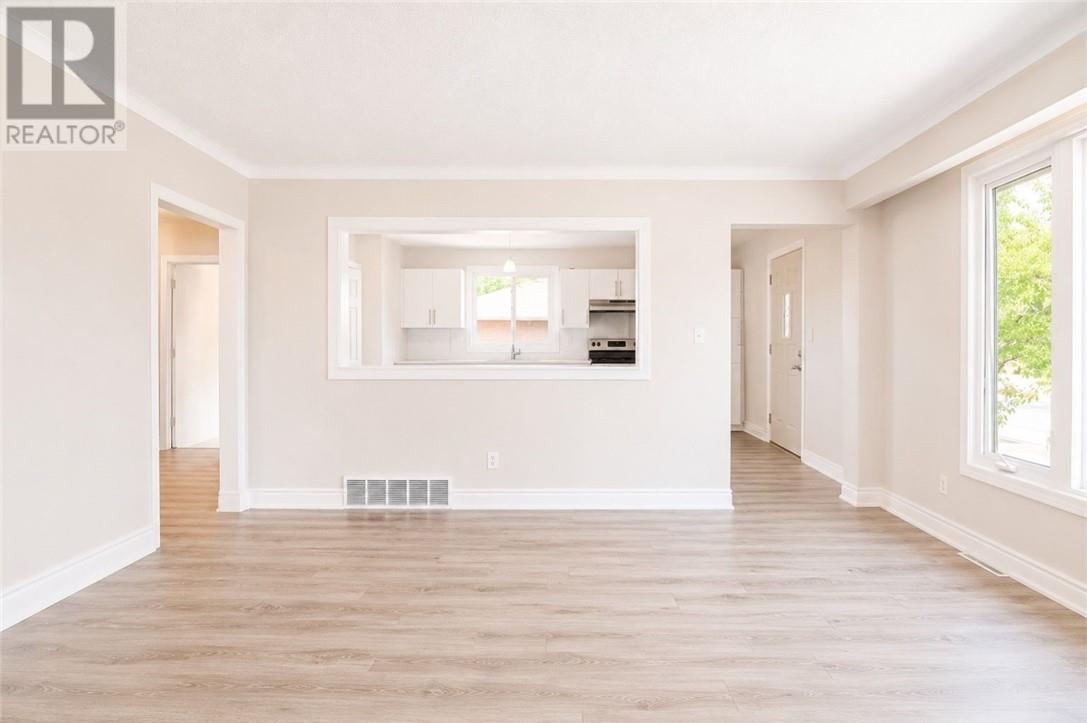 953 Auger Avenue - 11