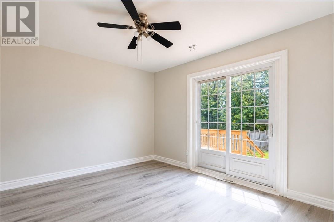 953 Auger Avenue - 15