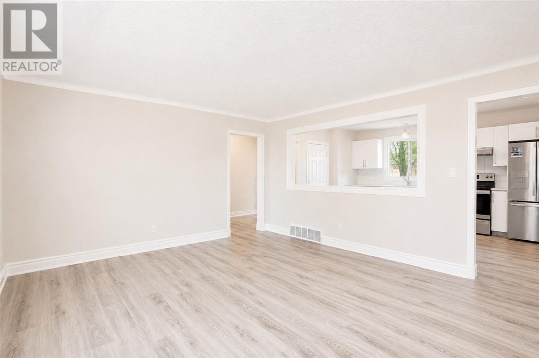 953 Auger Avenue - 10
