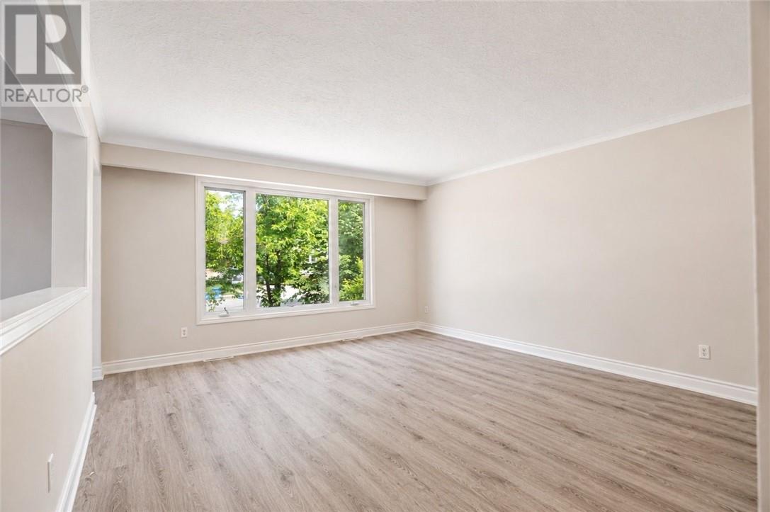 953 Auger Avenue - 13