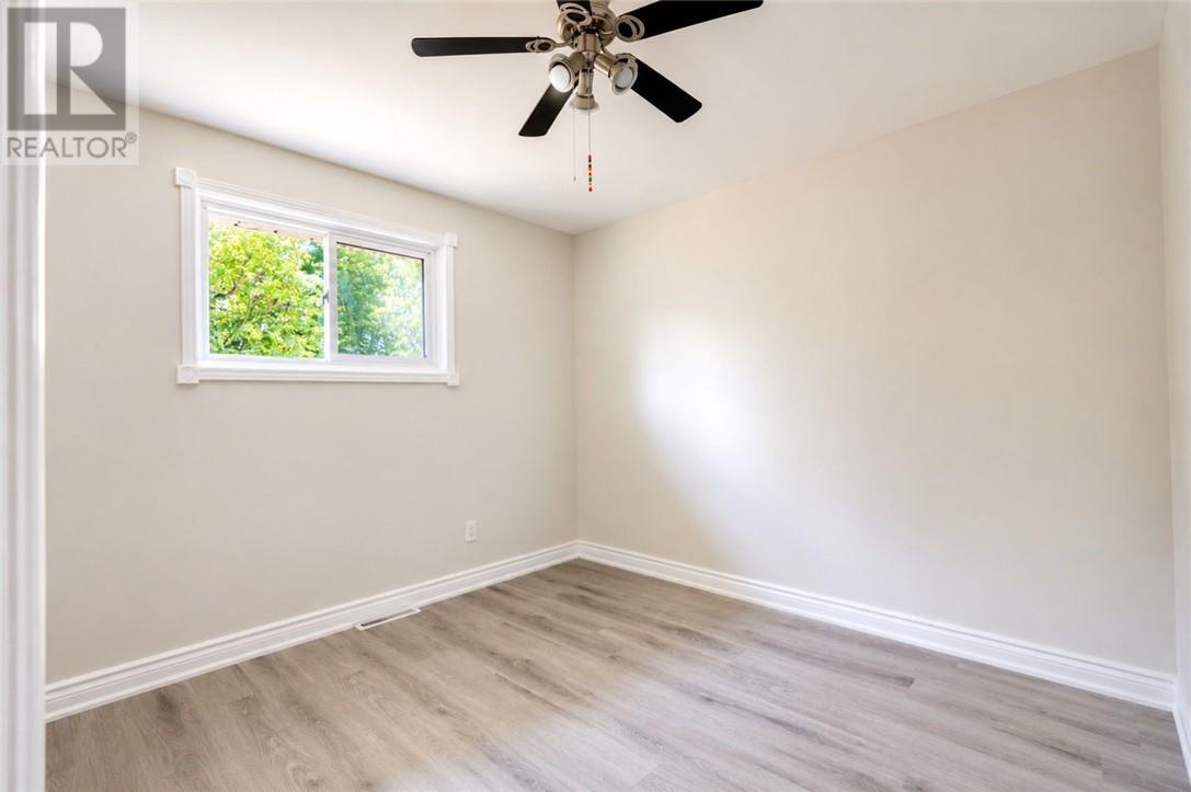 953 Auger Avenue - 16