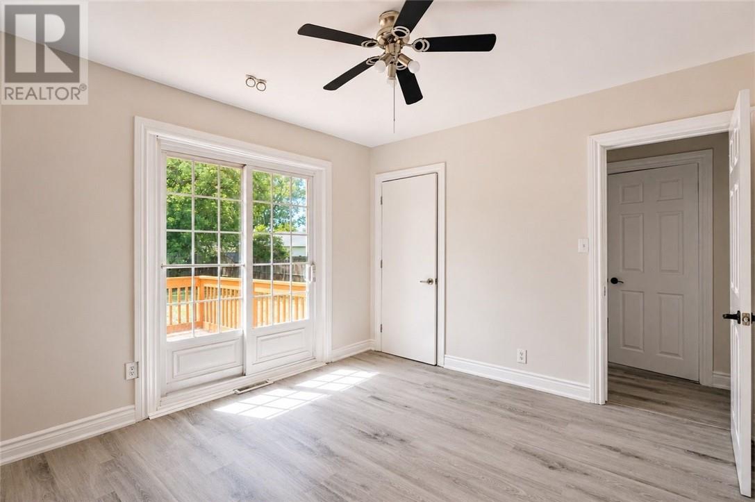 953 Auger Avenue - 18