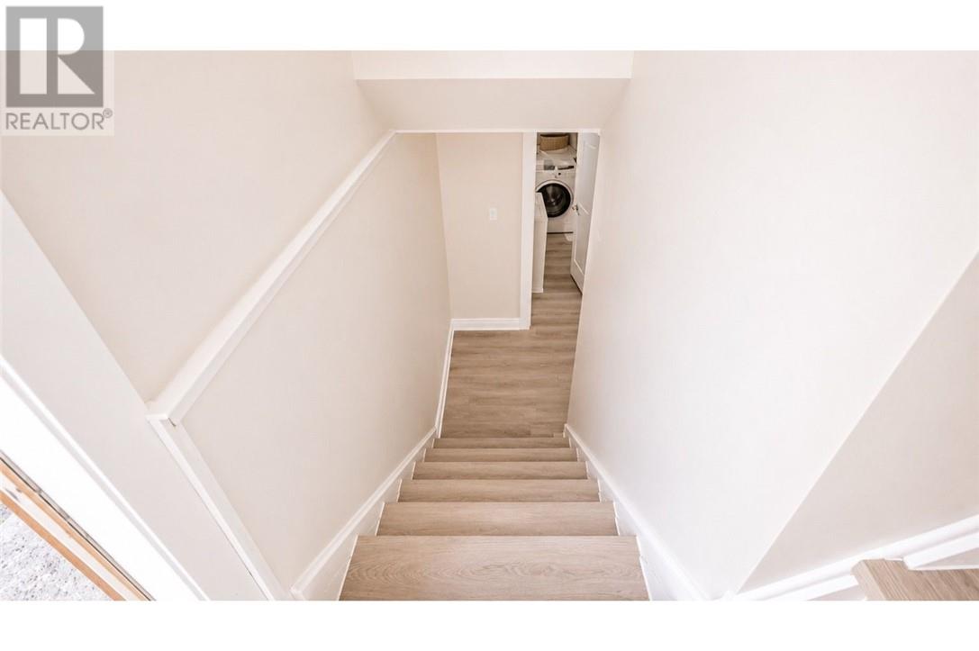 953 Auger Avenue - 26