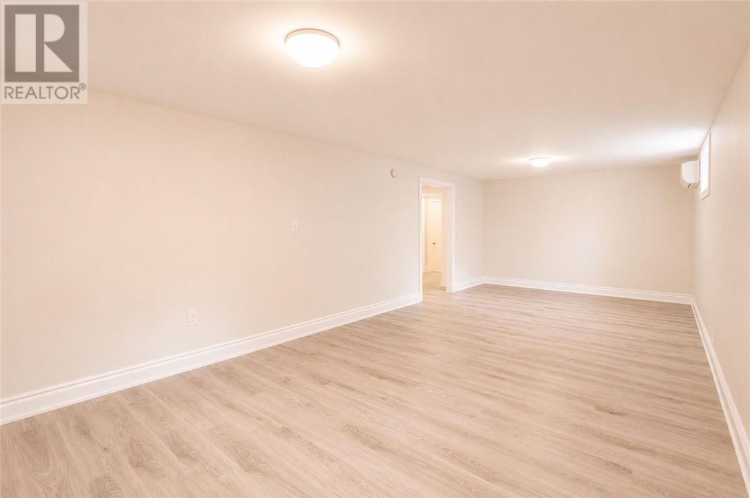 953 Auger Avenue - 32