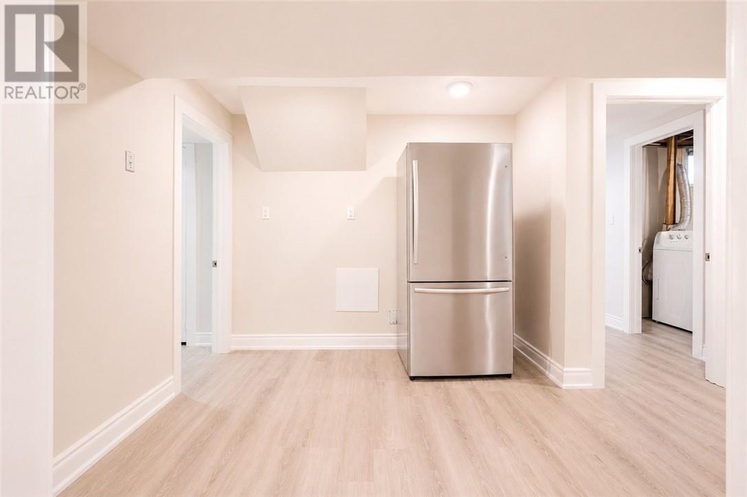 953 Auger Avenue - 33