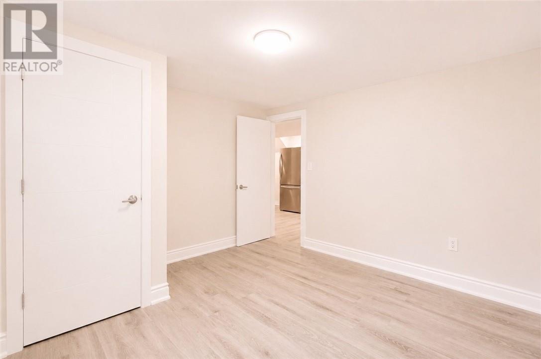953 Auger Avenue - 35