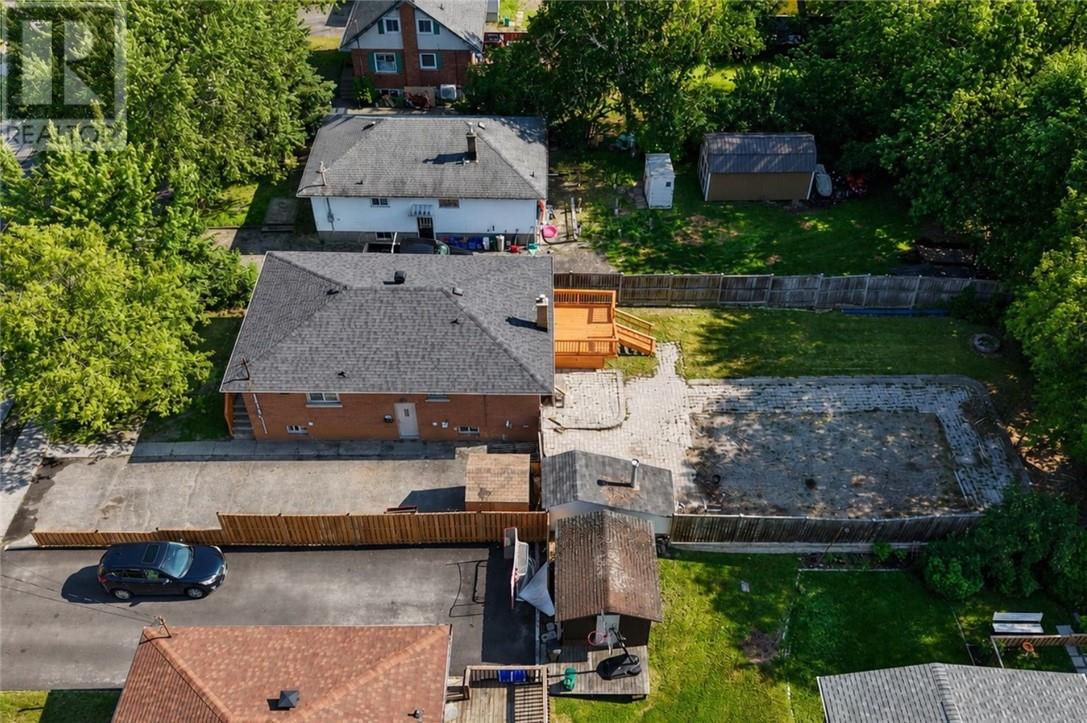 953 Auger Avenue - 43