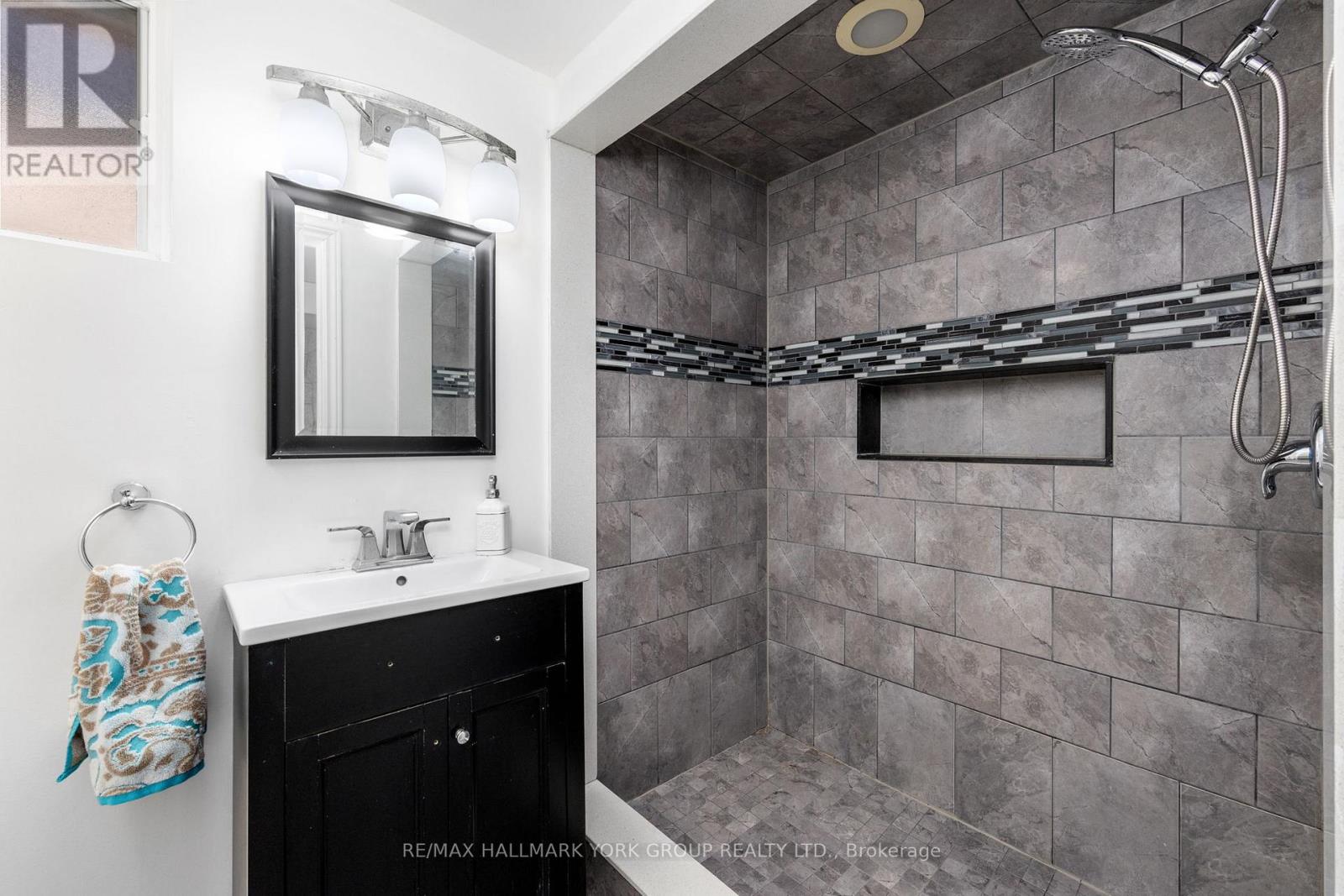 79 MAPLEGROVE AVENUE - Image 27
