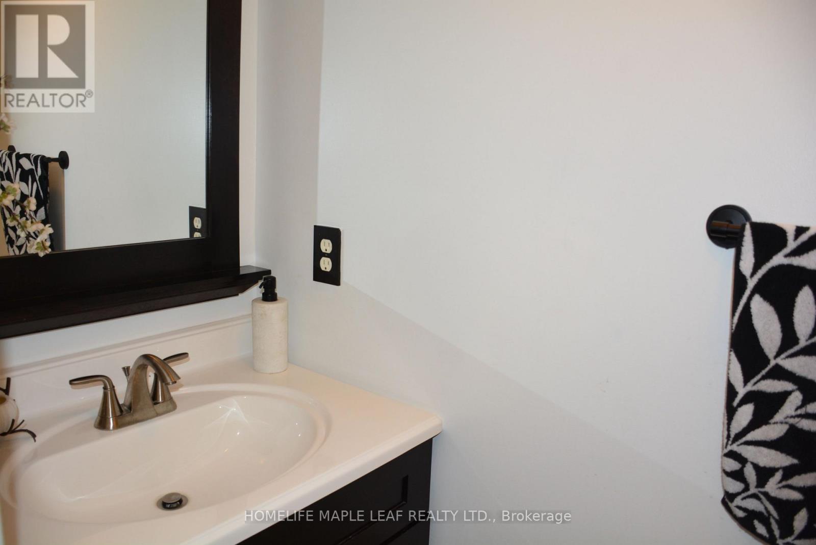 29 STONEBRIAR DRIVE - 17