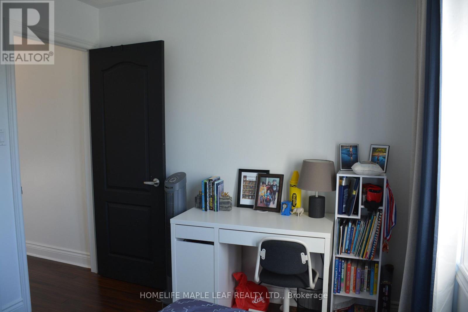 29 STONEBRIAR DRIVE - 26