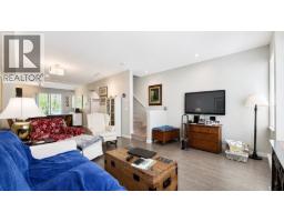 101 5550 Admiral Way, Delta, BC V4K0C4 Photo 8