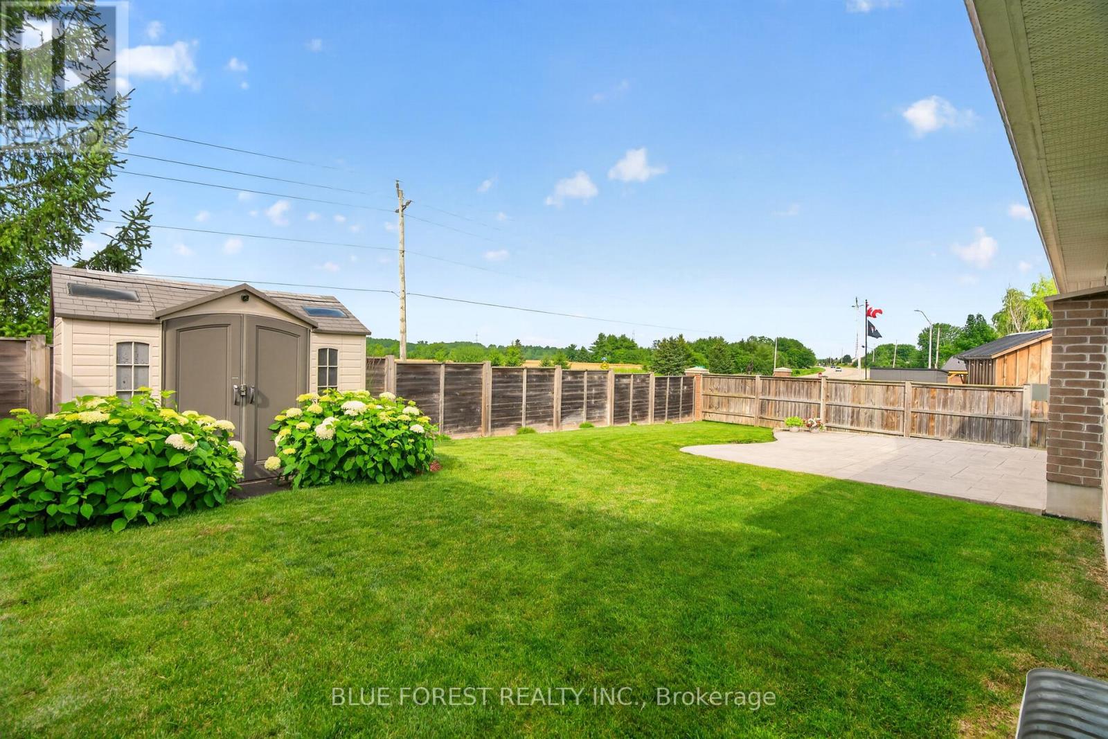 3 SUTHERLAND COURT - 36