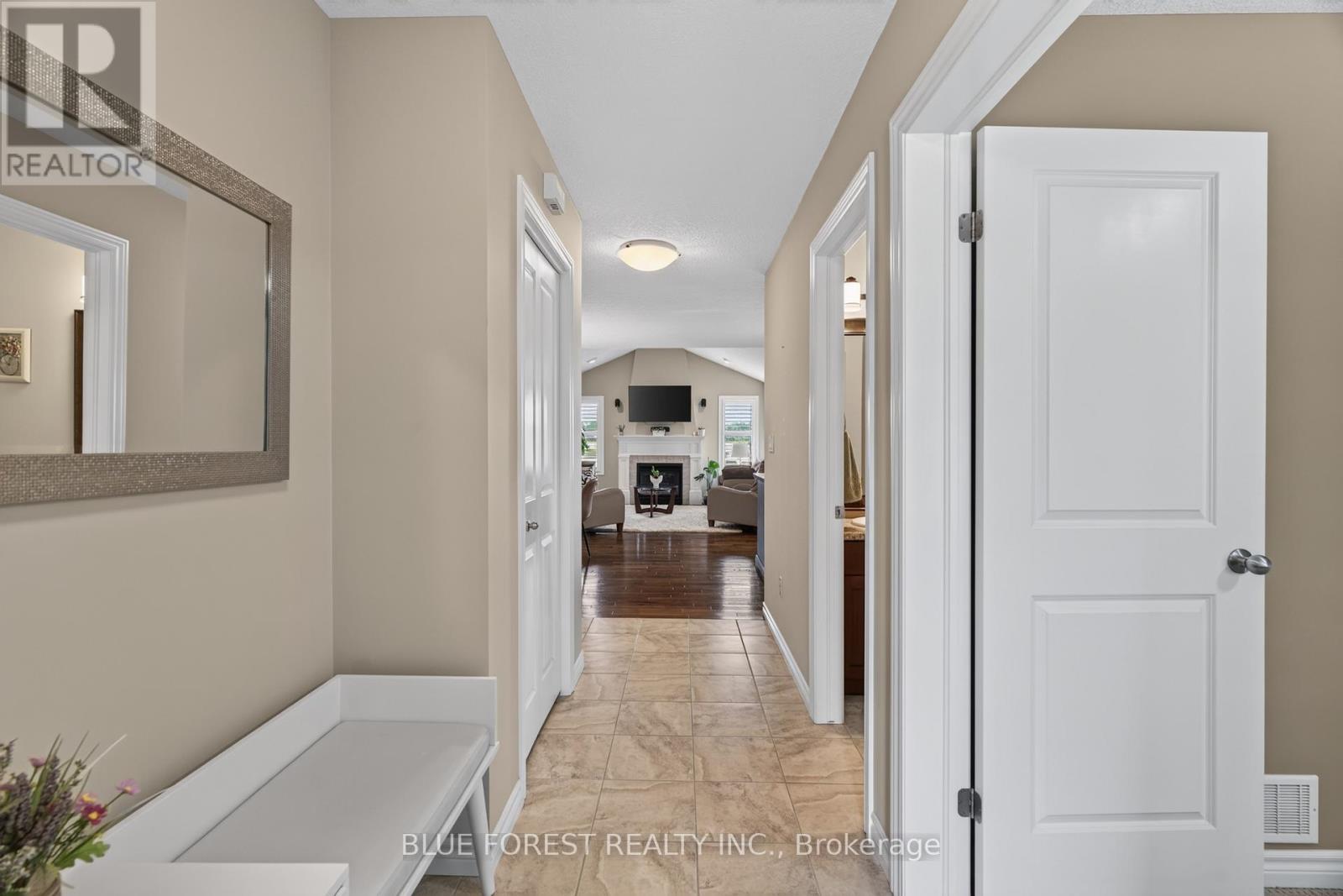 3 SUTHERLAND COURT - 8