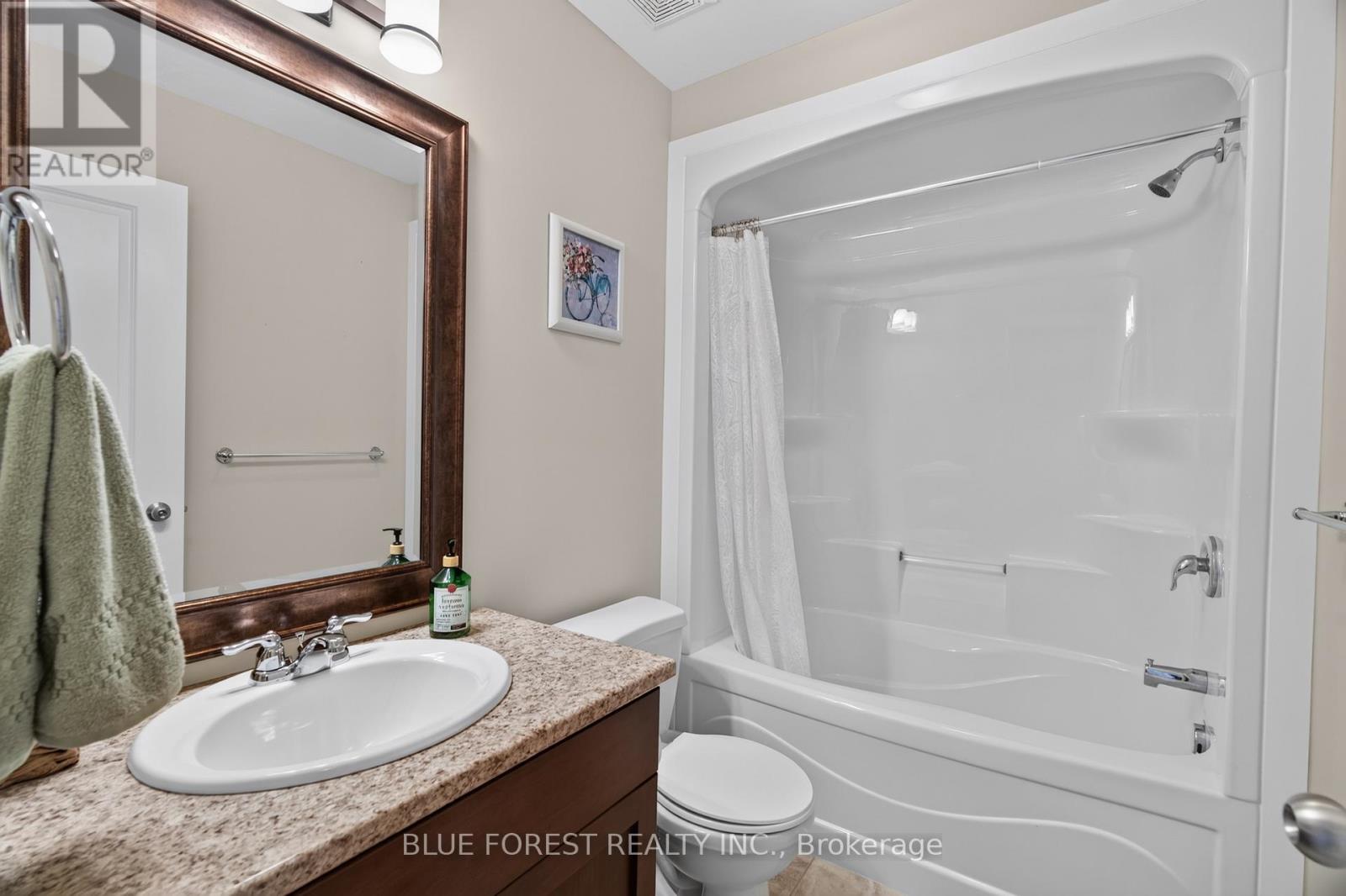 3 SUTHERLAND COURT - 9