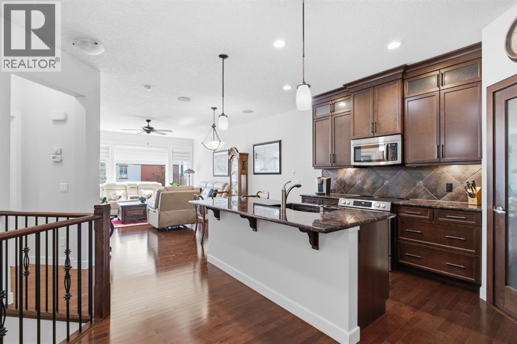 230 Sunset Square - photo 2
