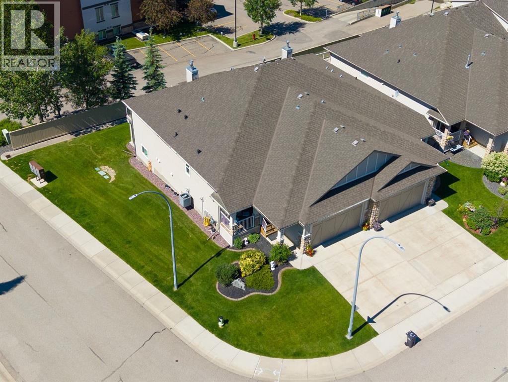 230 Sunset Square — photo 41