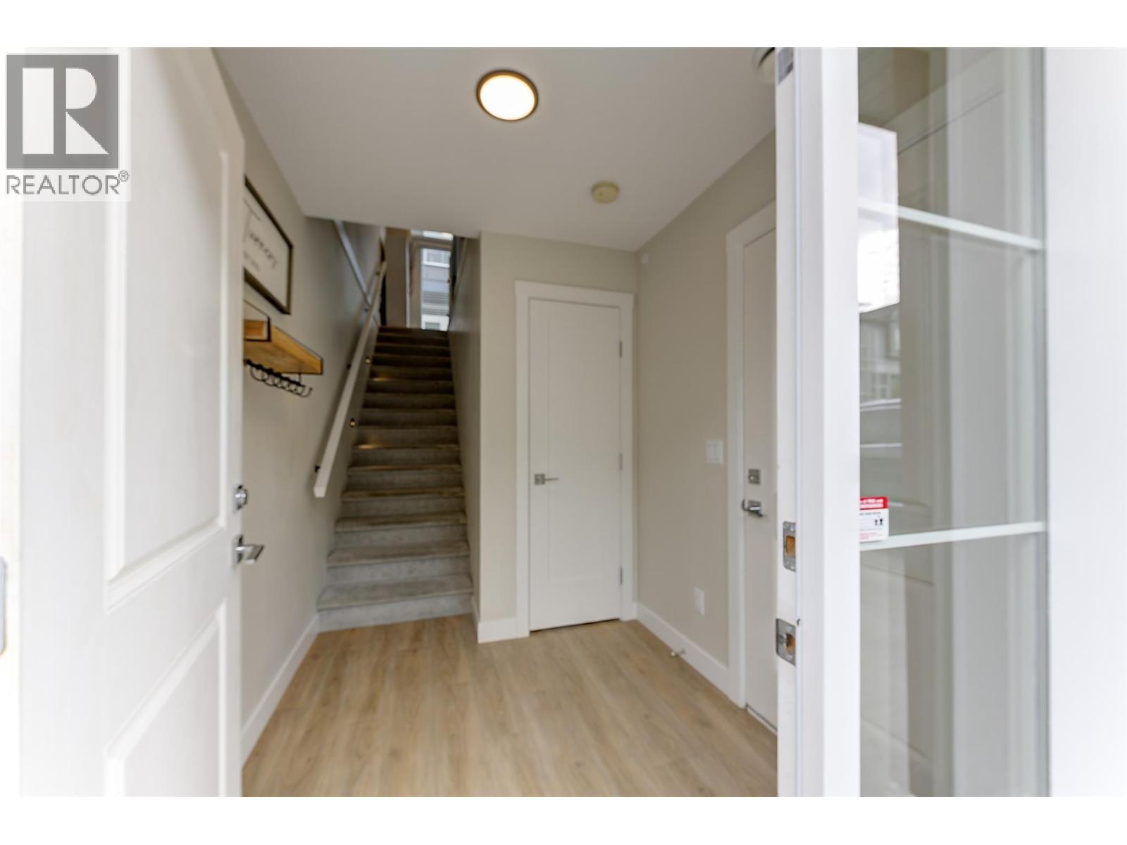 #111 4025 Gellatly Road S - 3