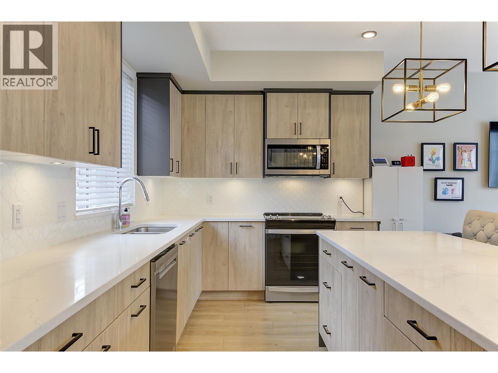#111 4025 Gellatly Road S - 9
