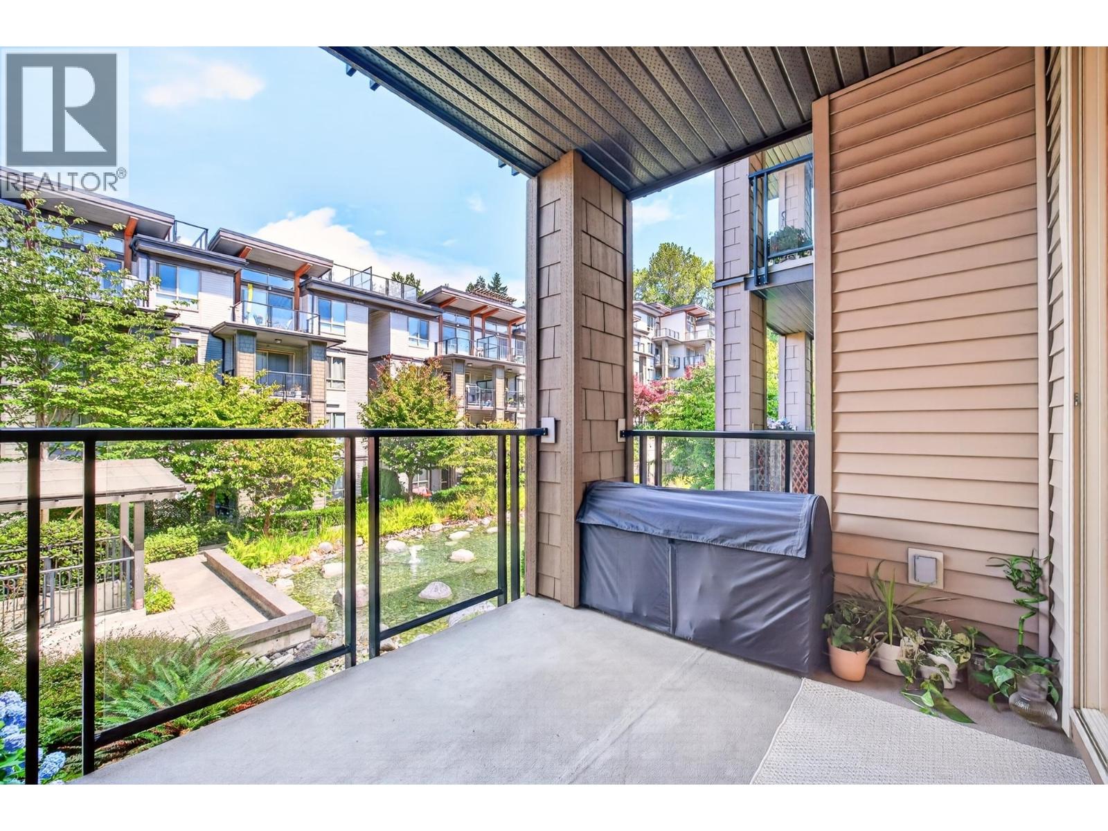 201 7428 BYRNEPARK WALK, Burnaby