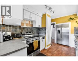 12141 230 Street, Maple Ridge, BC V2X6R4 Photo 11