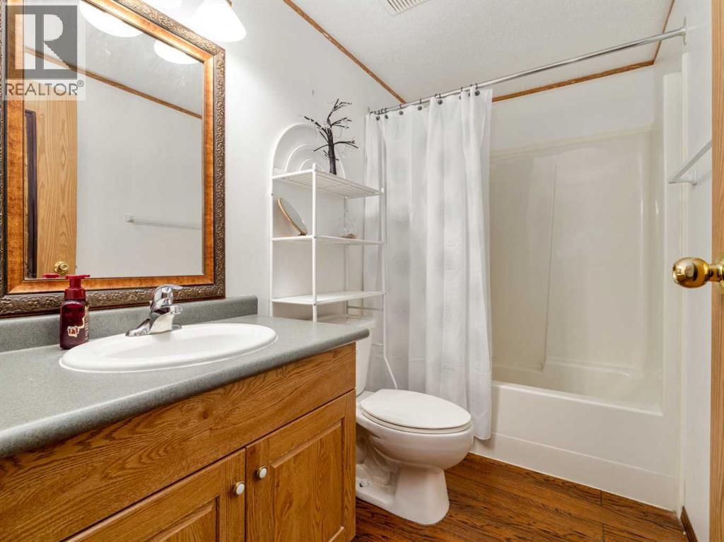 22 Westover Crescent - 16
