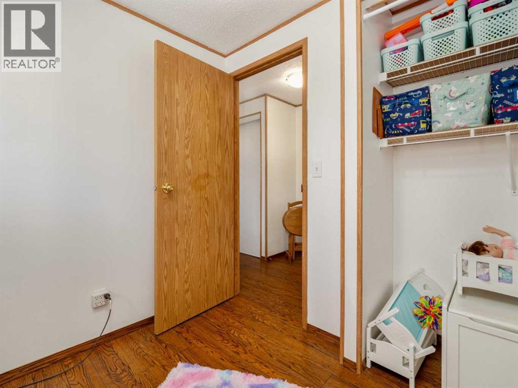 22 Westover Crescent - 14