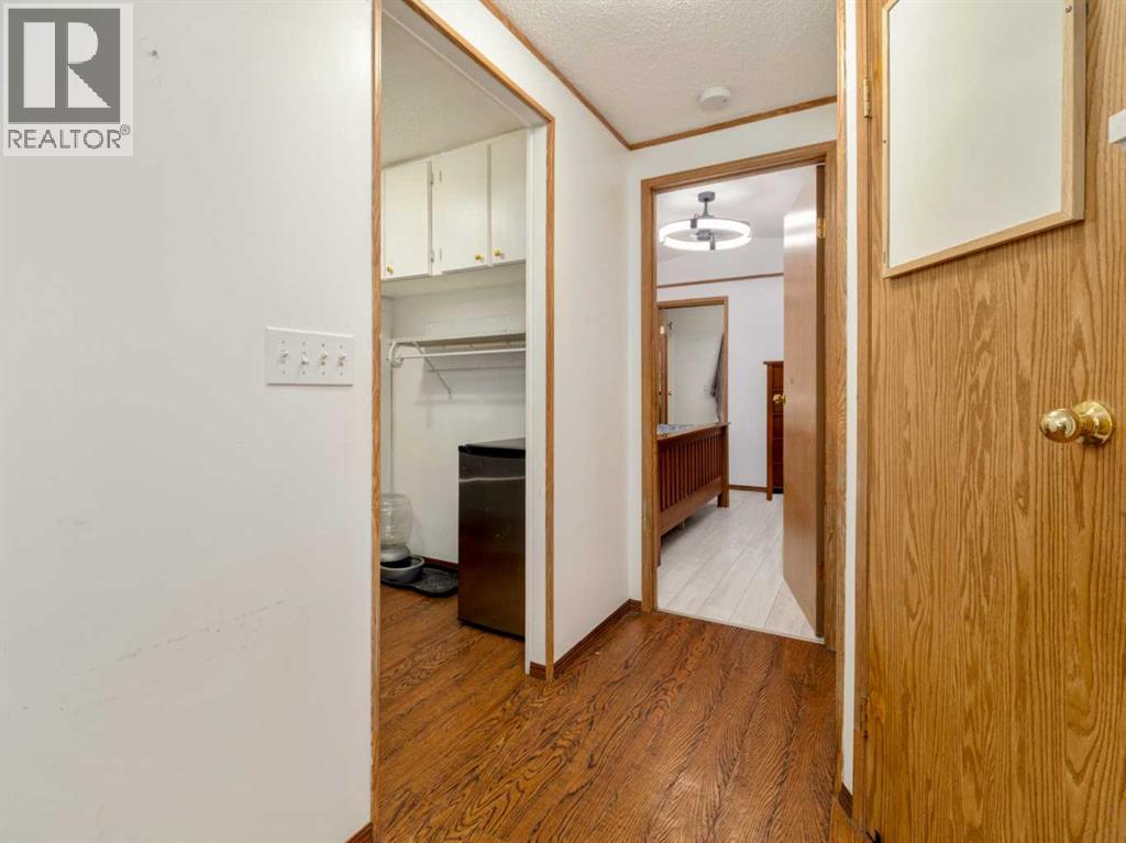 22 Westover Crescent - 24