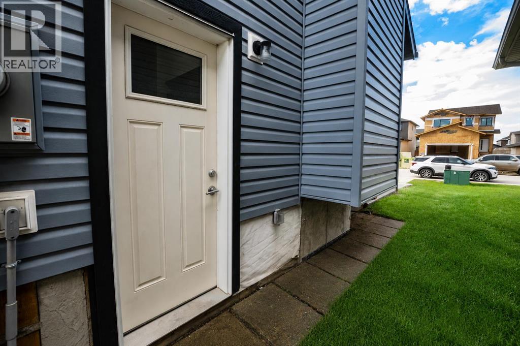 8841 85 A Avenue - 39