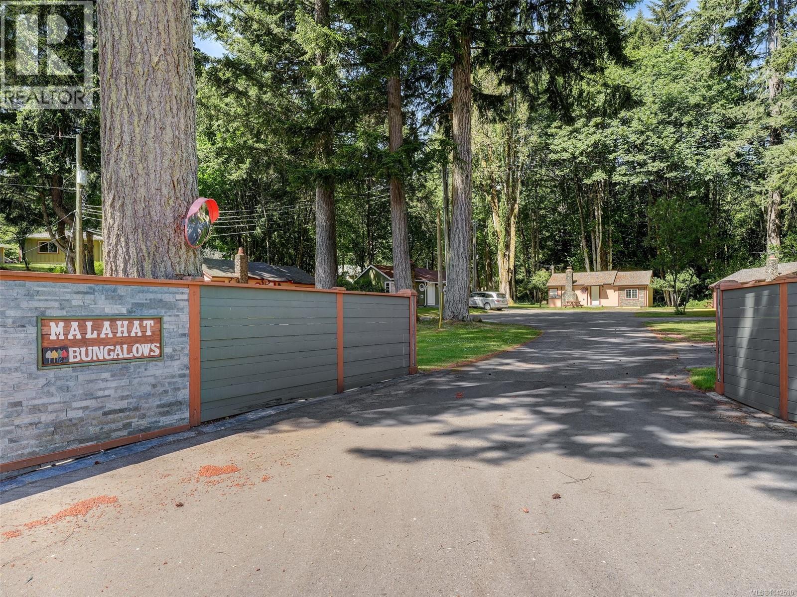 300 Meadow Way - Image 4