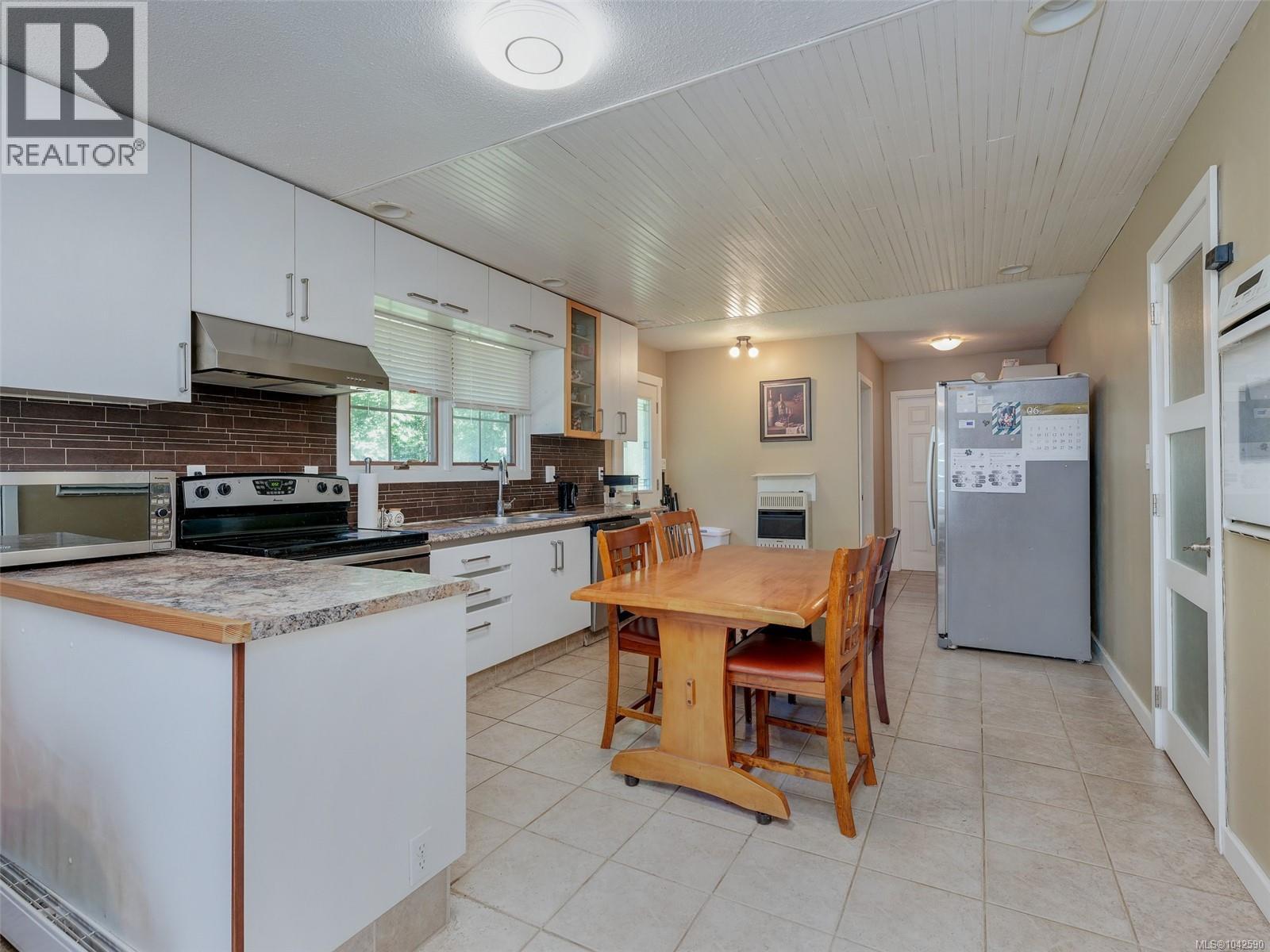 300 Meadow Way - Image 45