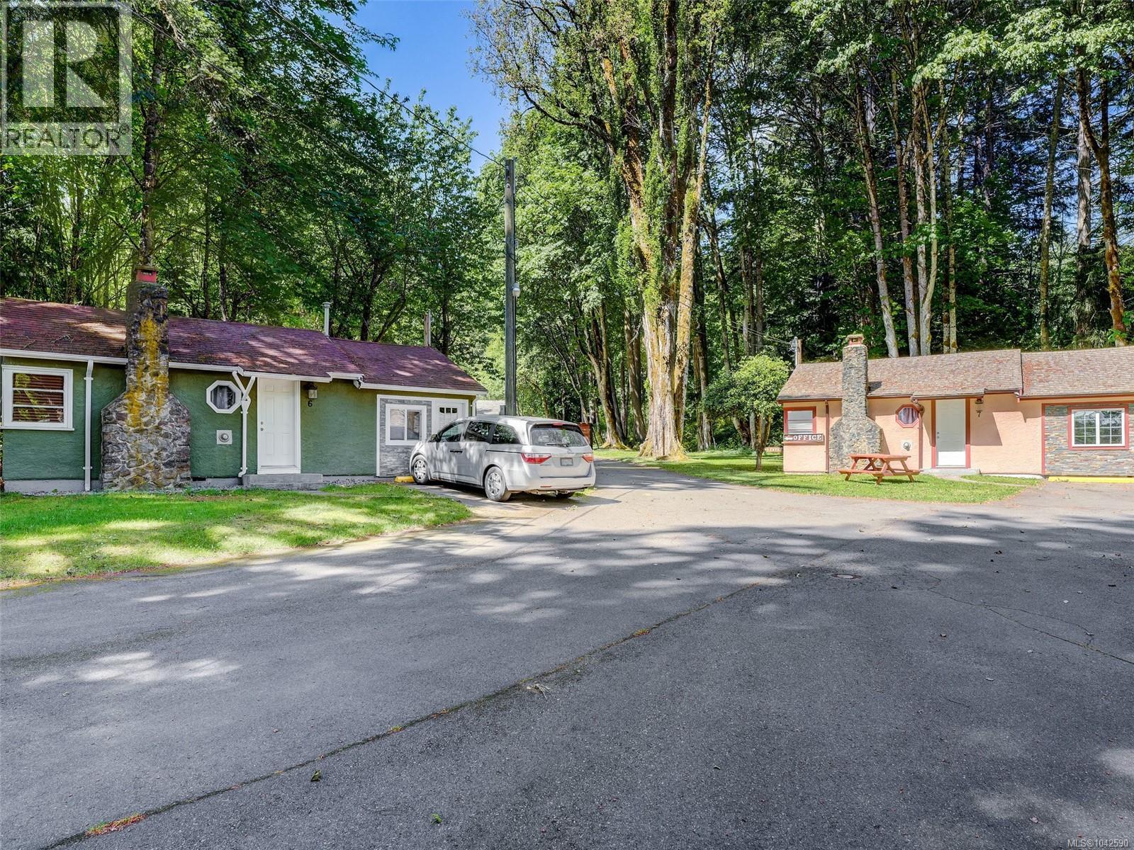 300 Meadow Way - 65