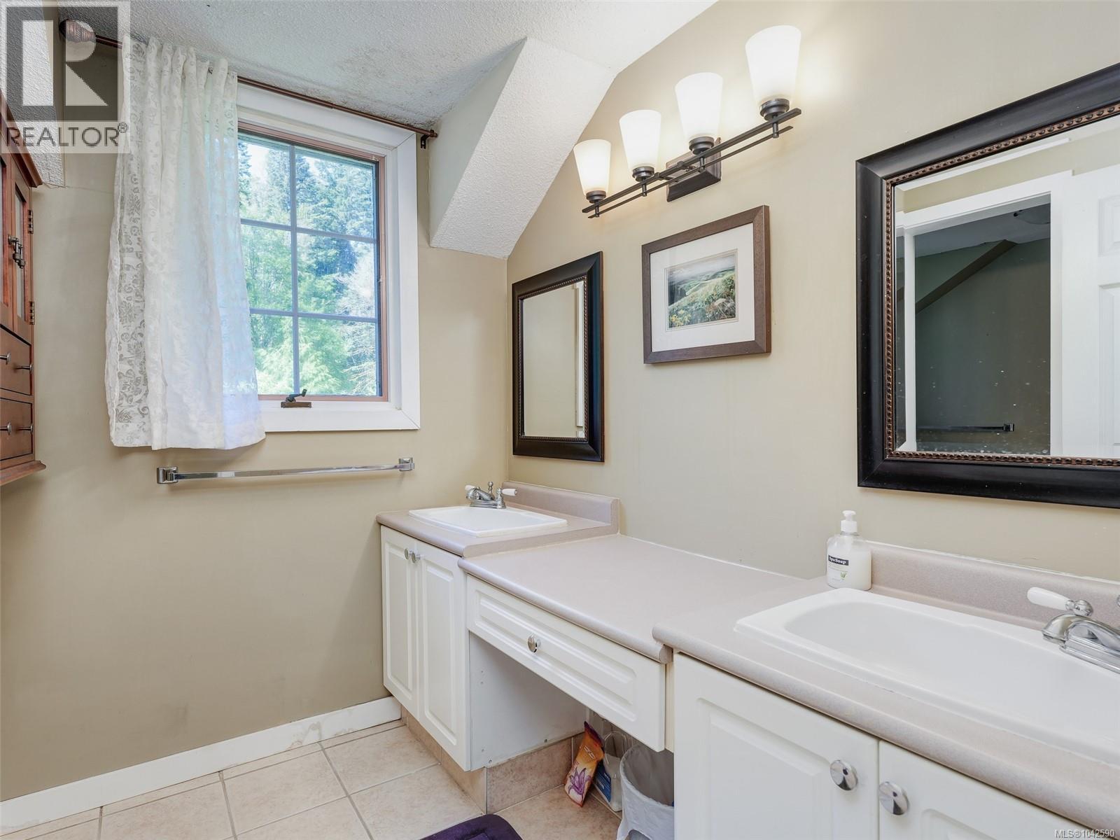 300 Meadow Way - 52