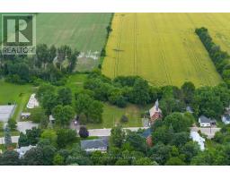 10561 Main Street, North Dundas, ON K0E1W0 Photo 9
