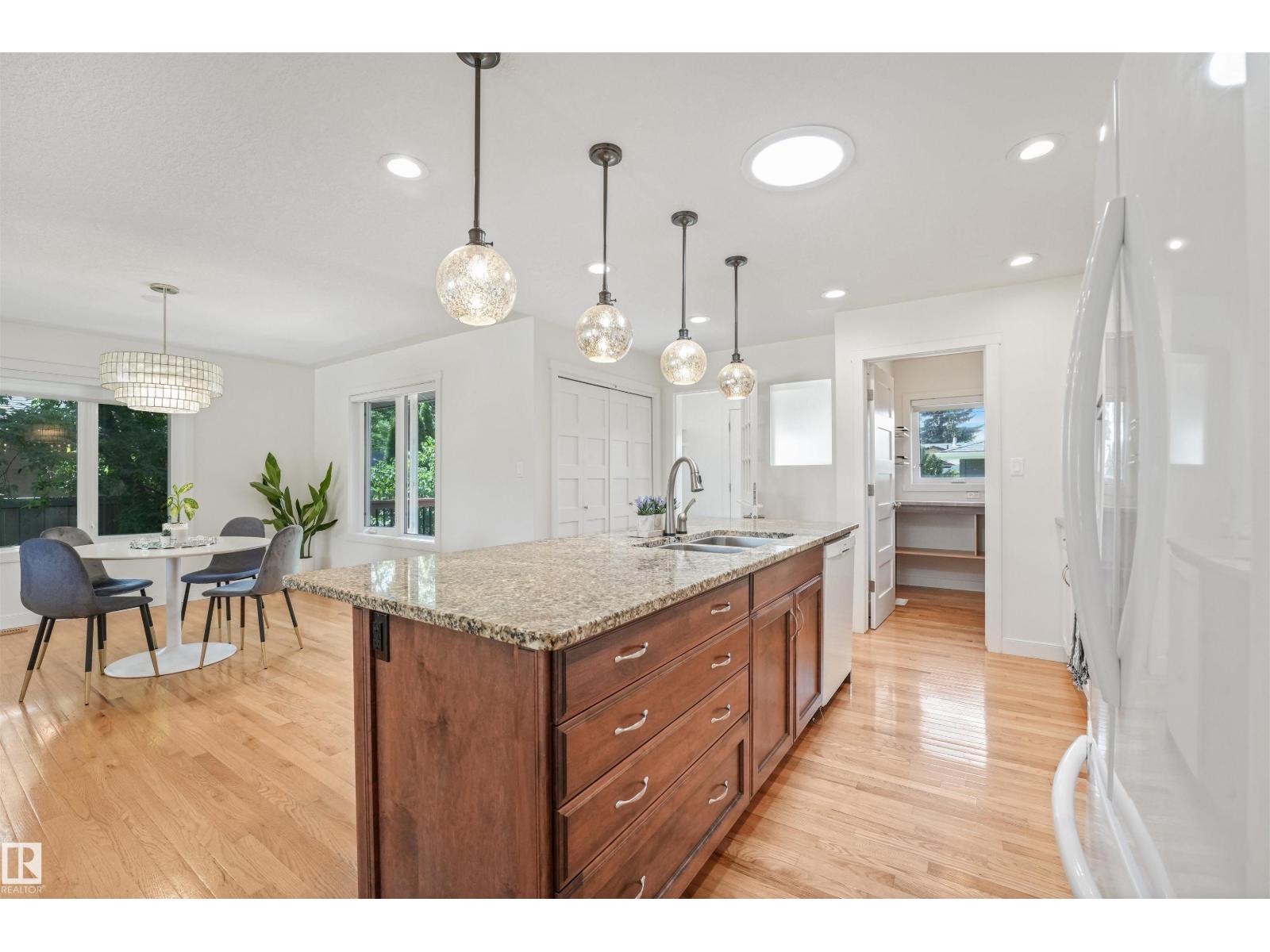 8212 148 ST NW NW - 14