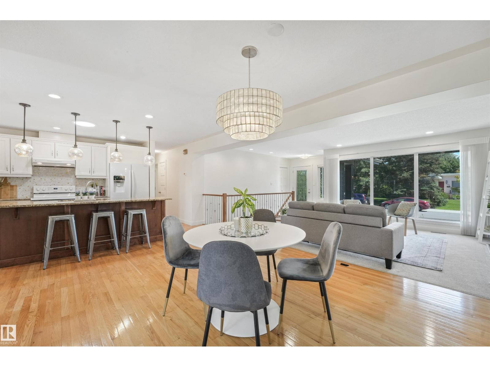 8212 148 ST NW NW - 11