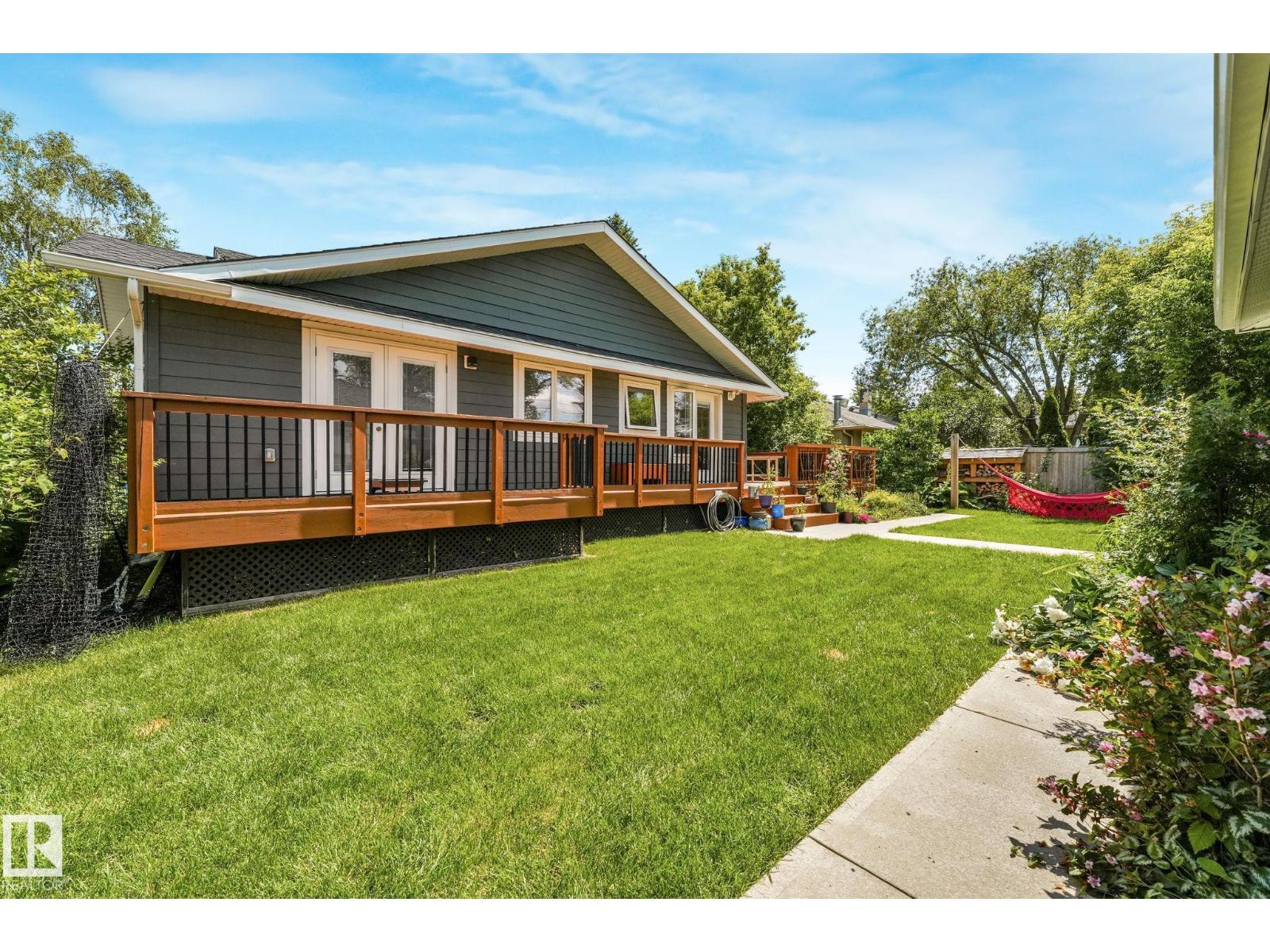 8212 148 ST NW NW - 52