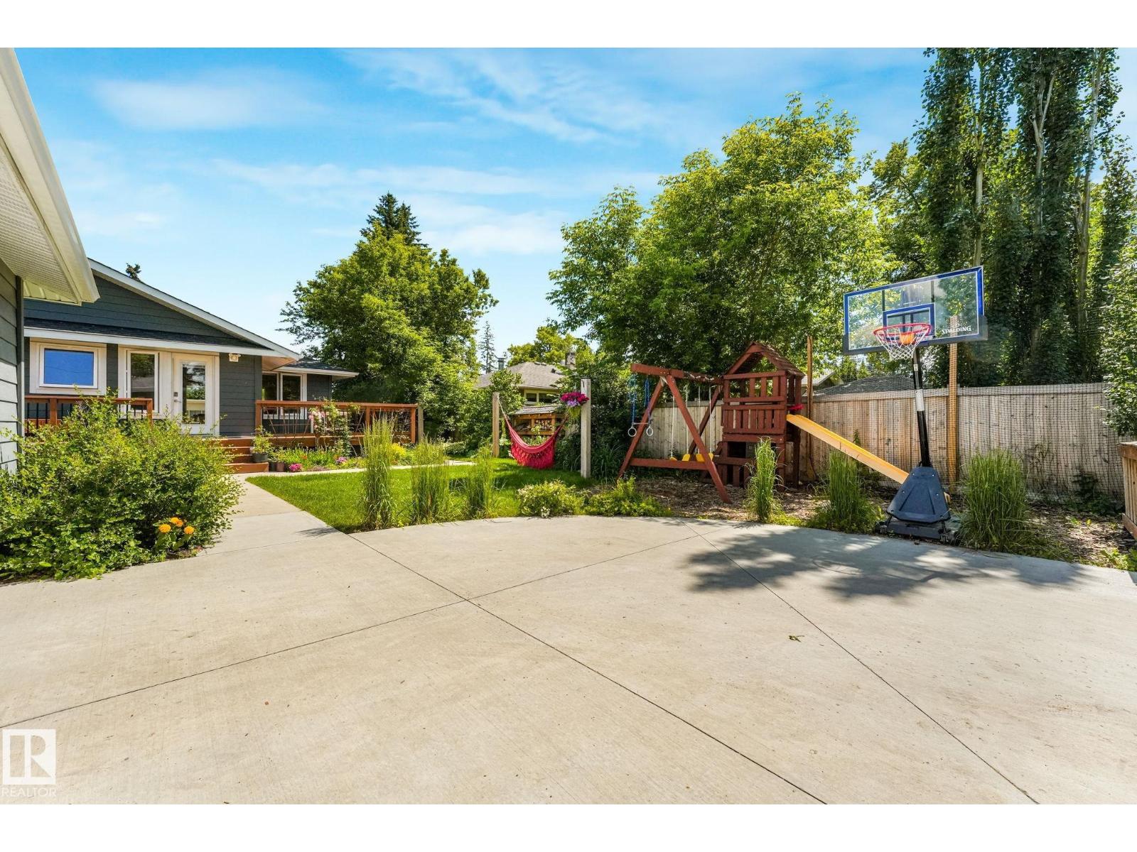 8212 148 ST NW NW - 55
