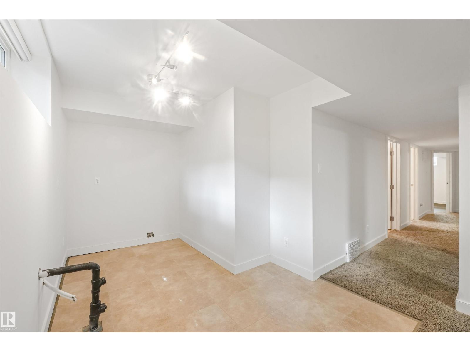 8212 148 ST NW NW - 36